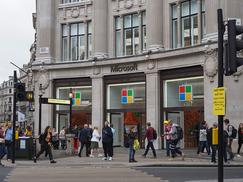 Microsoft storefront, London